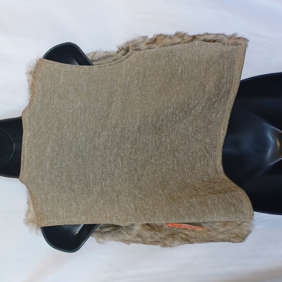 Girls WonderNation Fur vest size XXL 18 - Picture 3 of 4